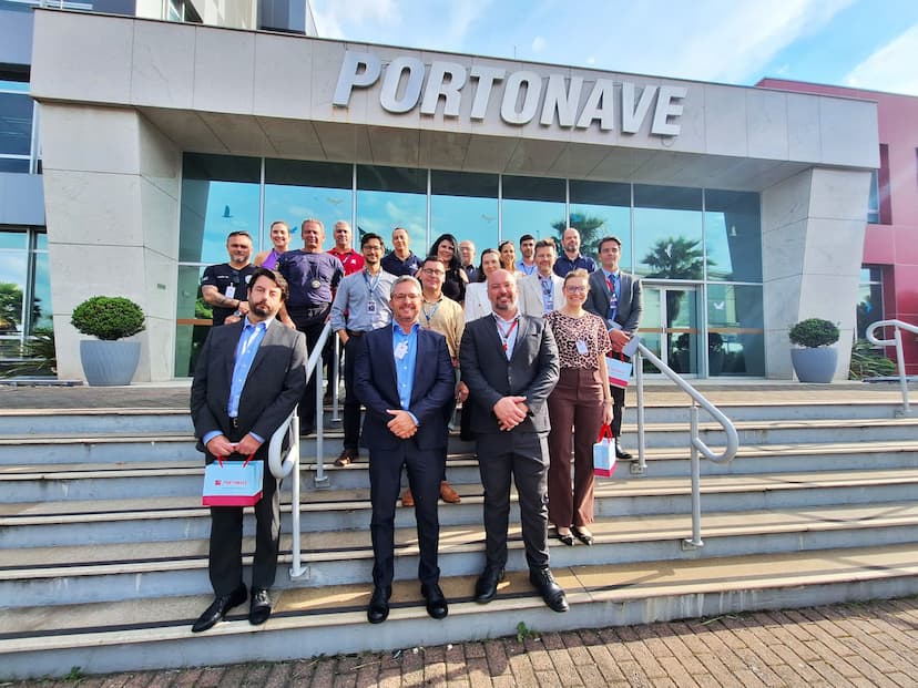 Imagem relacionada à notícia: Portonave recebe comitiva do Poder Judiciário e da Receita Federal do Brasil