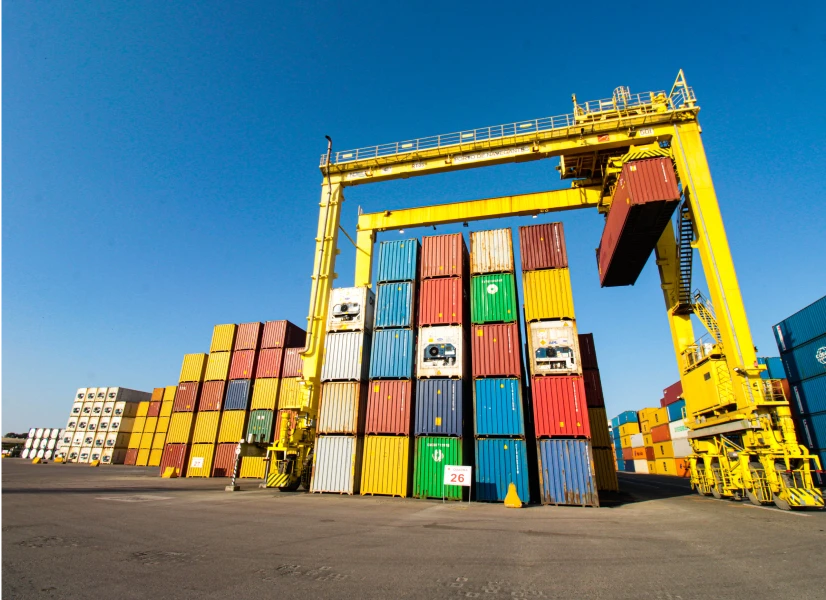 Electrification of the 18 rubber-tyred gantry cranes (RTGs)